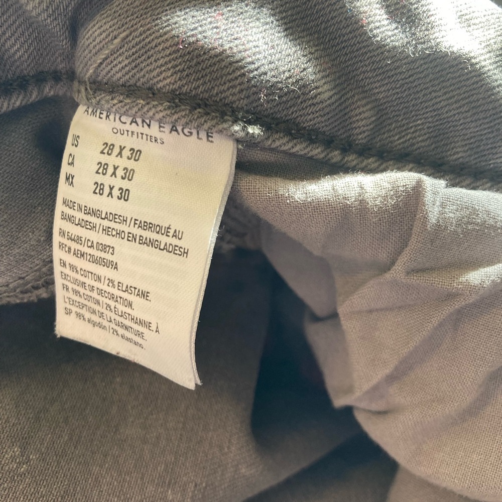 American Eagle Outfitters 28X30 Slim Airflex Gray Distressed Denim Jeans - Picture 12 of 13